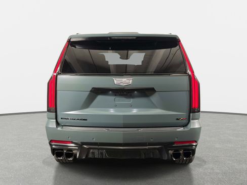 Used 2025 Cadillac Escalade V AWD/4WD image 4