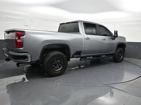 Used 2025 Chevrolet Silverado 2500 LT AWD/4WD image 5