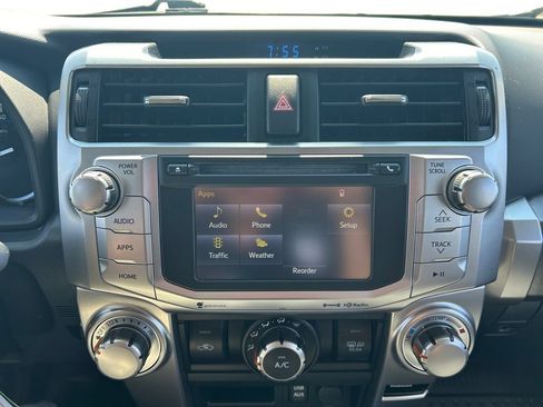 Used 2019 Toyota 4Runner SR5 AWD/4WD image 21