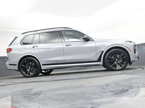 Used 2025 BMW X7 M60i AWD/4WD image 40