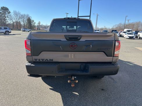 Used 2023 Nissan Titan PRO-4X w/ Pro-4x Convenience Package image 7