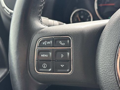 Used 2012 Jeep Wrangler Unlimited Sahara w/ Connectivity Group AWD/4WD image 21