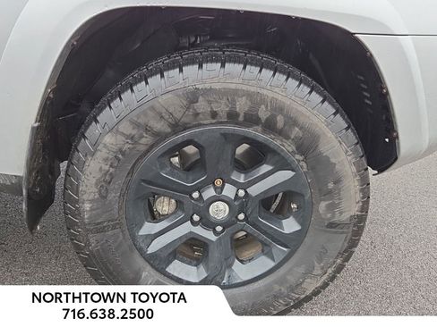 Used 2019 Toyota 4Runner SR5 image 14