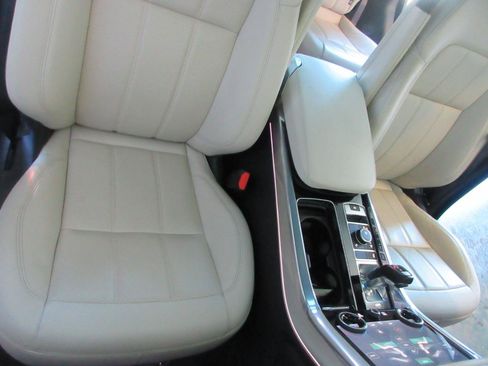 Used 2022 Land Rover Range Rover Sport HSE Silver Edition AWD/4WD image 31