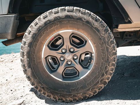 Used 2007 Jeep Wrangler X AWD/4WD image 7