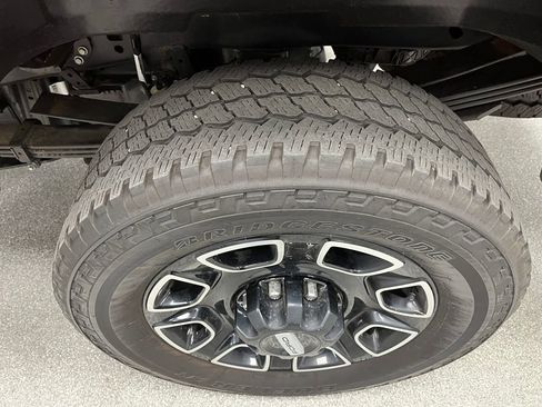 Used 2025 Ford F350 Platinum AWD/4WD image 16