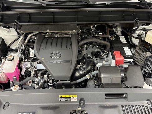 Used 2023 Toyota Highlander XSE AWD/4WD image 32