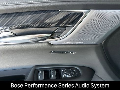 Certified 2025 Cadillac XT6 Premium Luxury image 11