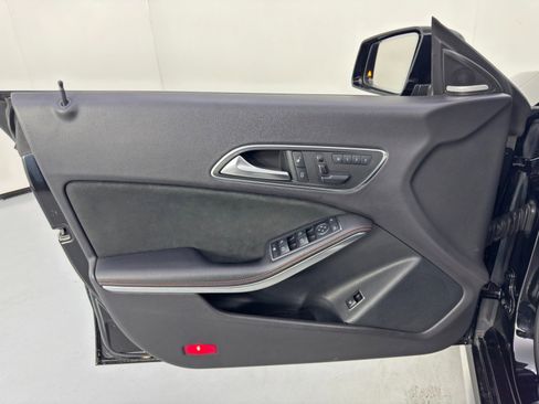 Used 2014 Mercedes-Benz CLA 45 AMG 4MATIC image 40