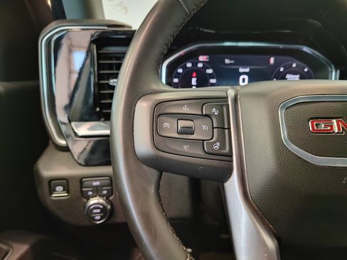 Used 2025 GMC Sierra 1500 SLT AWD/4WD image 23