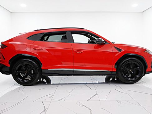 Used 2020 Lamborghini Urus AWD/4WD image 17