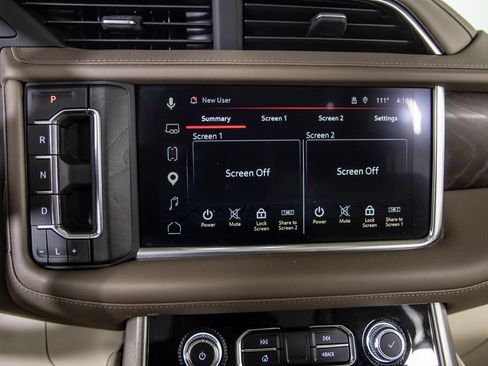 Used 2023 GMC Yukon XL Denali w/ Denali Reserve Package AWD/4WD image 32