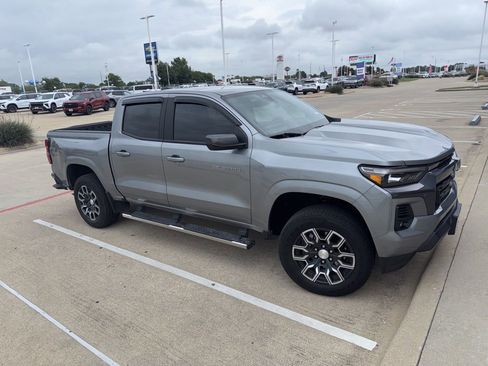 Used 2024 Chevrolet Colorado LT w/ LT Convenience Package III RWD image 4