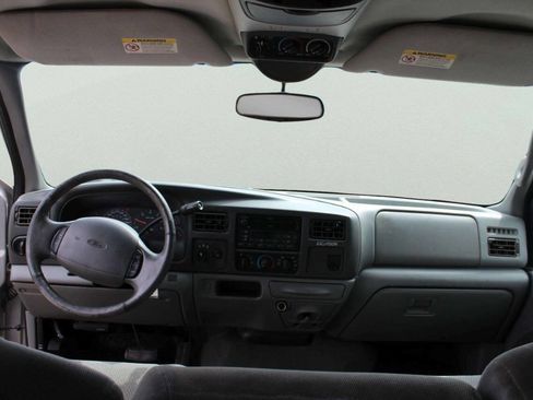 Used 2002 Ford Excursion XLT AWD/4WD image 8