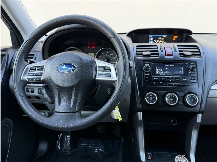 Used 2015 Subaru Forester 2.5i Premium AWD/4WD image 19