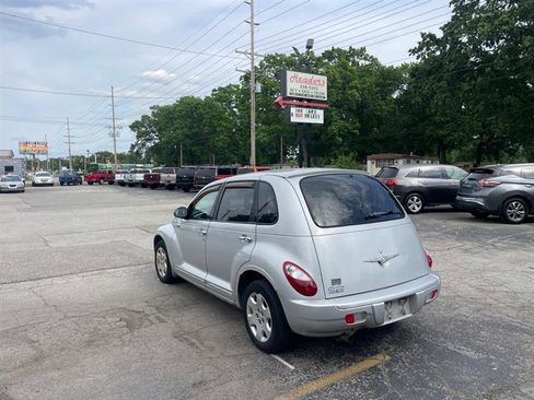 Used 2006 Chrysler PT Cruiser Touring FWD image 7