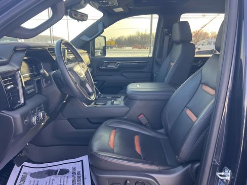 Used 2024 GMC Sierra 2500 AT4 w/ AT4 Premium Plus Package image 16