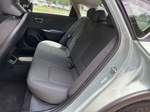 Used 2025 Kia K4 FWD image 21