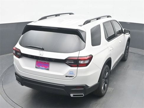 New 2025 Honda Pilot Sport image 26