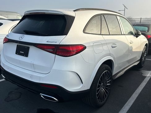 New 2026 Mercedes-Benz GLC 300 4MATIC image 3