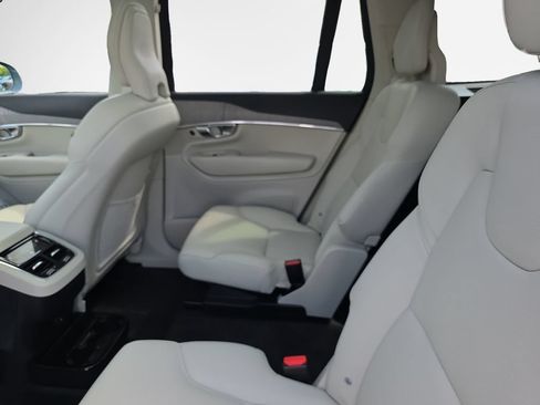Used 2025 Volvo XC90 B6 Plus w/ Protection Package AWD/4WD image 24