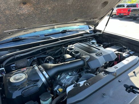 Used 2021 Toyota 4Runner SR5 AWD/4WD image 39
