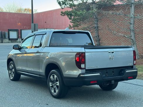 Used 2017 Honda Ridgeline RTL image 4