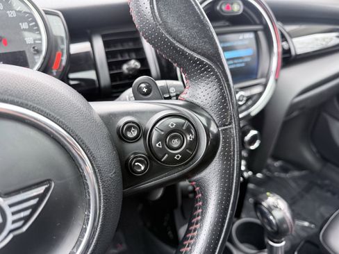 Used 2019 MINI Cooper S image 58