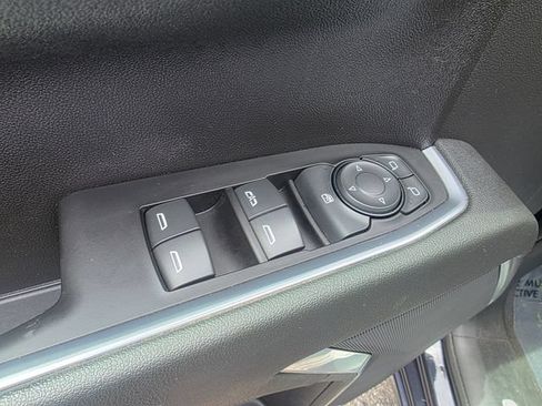 Used 2023 Chevrolet Silverado 1500 LT AWD/4WD image 20