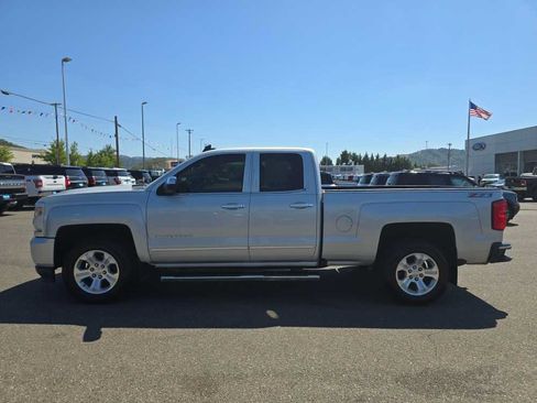 Used 2017 Chevrolet Silverado 1500 LTZ Z71 w/ LTZ Plus Package AWD/4WD image 2