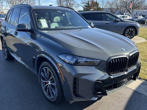 New 2026 BMW X5 xDrive50e image 2