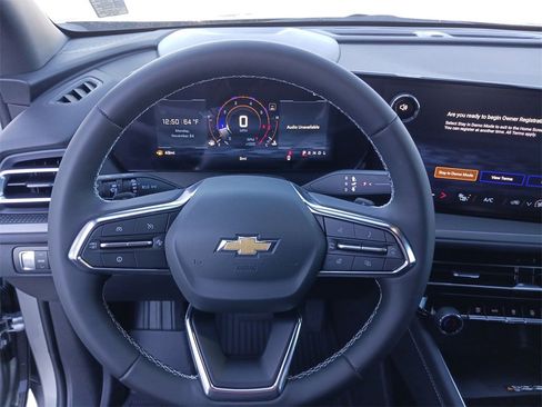 New 2026 Chevrolet Traverse LT image 17