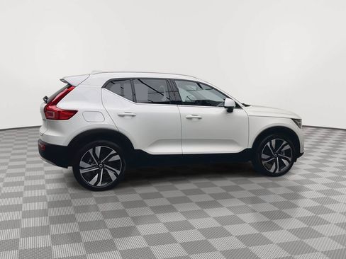 Used 2023 Volvo XC40 B5 Ultimate w/ Protection Package Premier AWD/4WD image 40