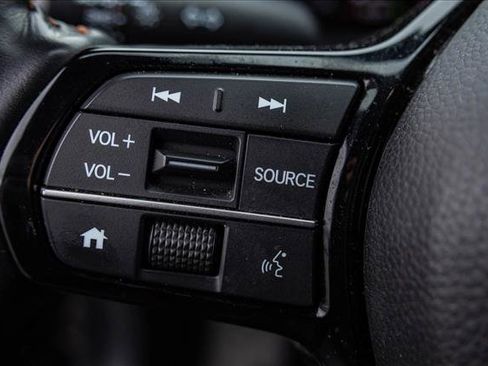 Used 2025 Honda HR-V Sport image 14