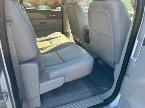 Used 2014 Chevrolet Silverado 2500 LTZ image 12