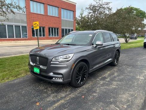 Used 2022 Lincoln Aviator Reserve w/ Equipment Group 201A AWD/4WD image 8