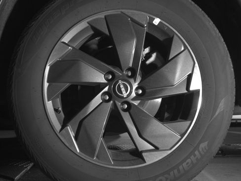 Used 2025 Nissan Rogue SV image 14