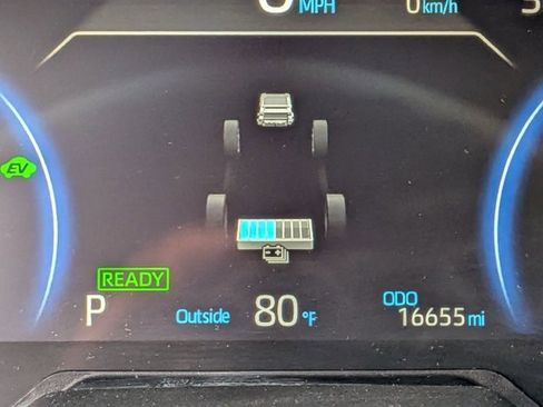 Used 2025 Toyota RAV4 LE image 9