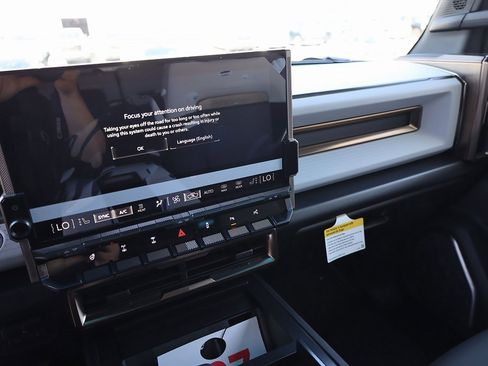 New 2025 GMC Hummer EV 3X w/ Extreme Off-Road Package image 15