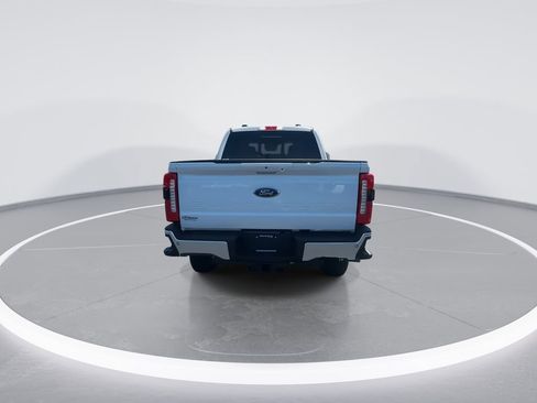 New 2026 Ford F250 4x4 Crew Cab Super Duty image 7