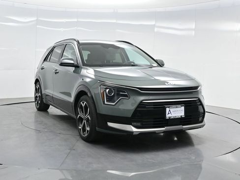 Used 2023 Kia Niro EX Touring image 58