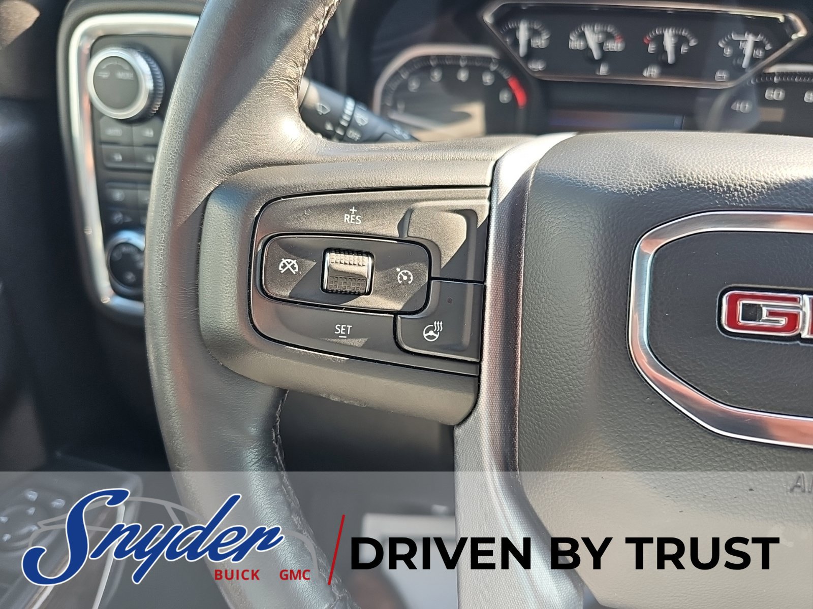 Used 2021 GMC Sierra 1500 Elevation w/ LPO, Elevation Black Package AWD/4WD image 15