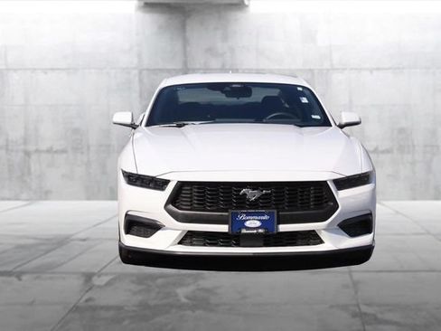 Certified 2025 Ford Mustang Coupe RWD image 4