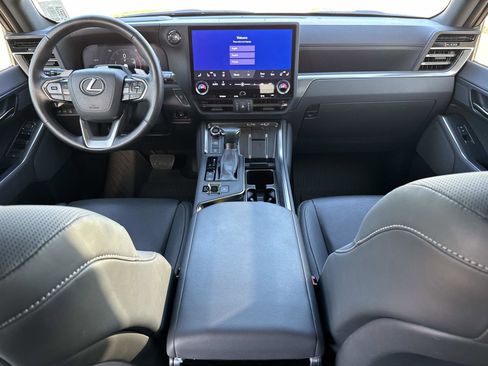 Certified 2024 Lexus GX 550 image 16