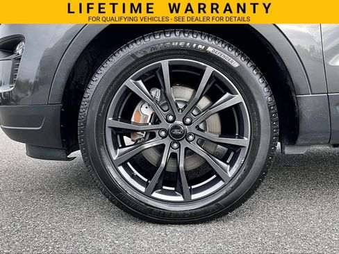Used 2018 Ford Explorer XLT AWD/4WD image 9