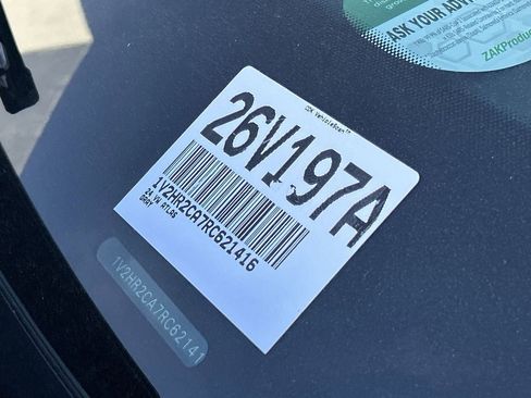 Used 2024 Volkswagen Atlas SE AWD/4WD image 30