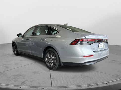 Certified 2023 Honda Accord EX image 3