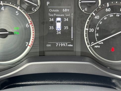 Used 2022 Lexus GX 460 Premium w/ Premium Package AWD/4WD image 32