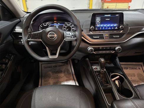 Used 2023 Nissan Altima 2.5 SV image 19