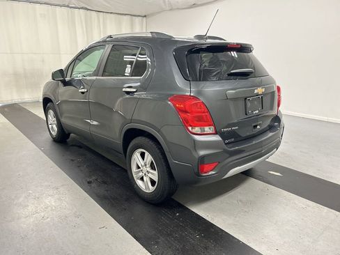 Used 2017 Chevrolet Trax LT w/ LT Convenience Package AWD/4WD image 7